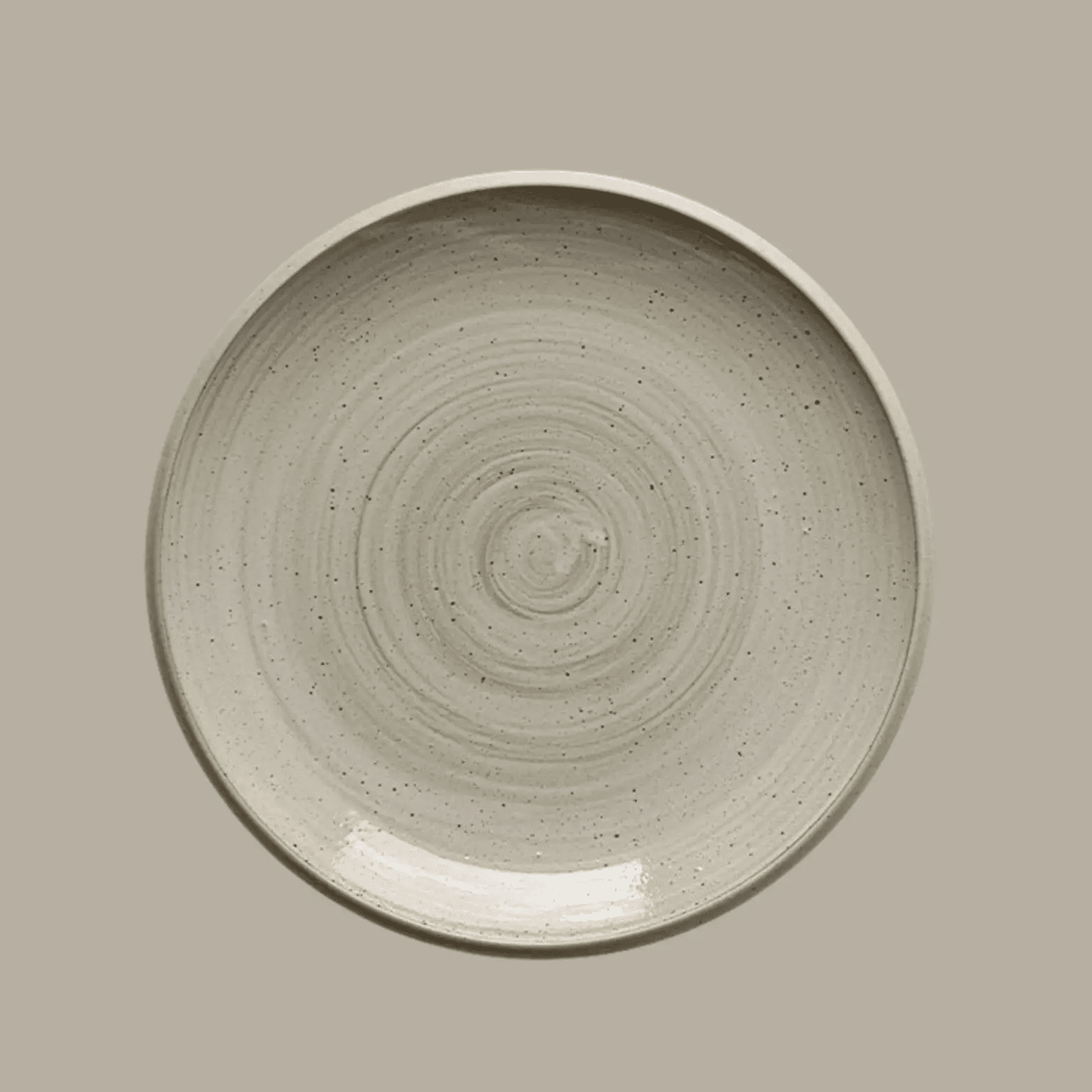Elegant white porcelain plate with 23-26.5 cm diameter, elegant design and dishwasher safe