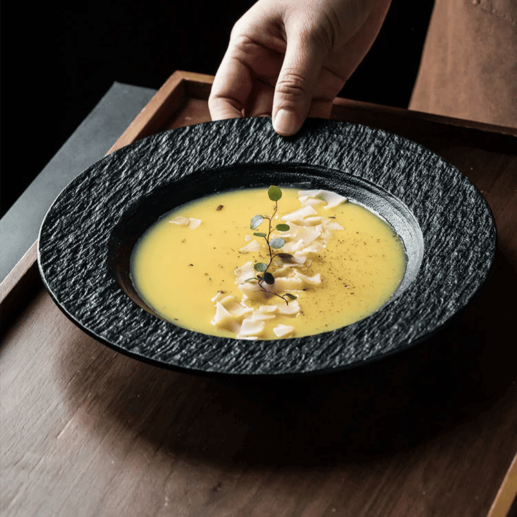 Keramik tallschalen med stråhatt och stenmönster i svart eller ljusvit färg