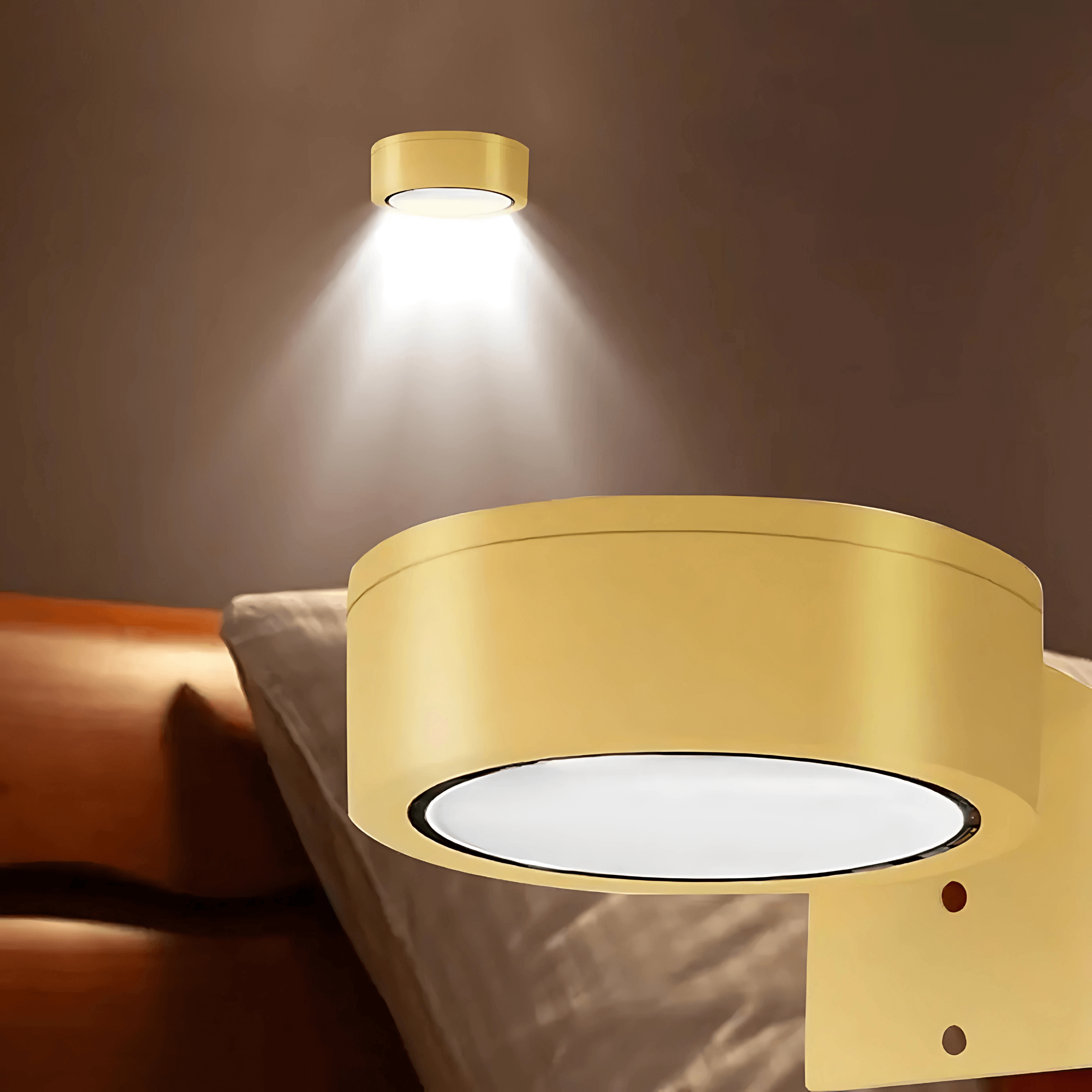 LINA – 2-pack LED Vägglampor i Svart & Guld med 13 Färglägen, Magnetfäste & Fjärrkontroll