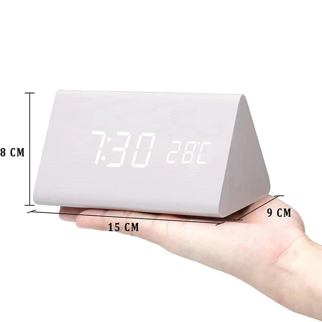 EcoLED Clock - Digitalt trälarm med röststyrning MILA Sverige