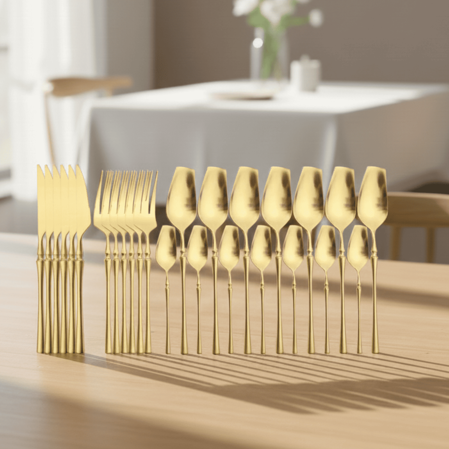Bestickset i guld/silver – 4/24 delar i rostfritt stål – Lyxig design – Perfekt som present – Kniv, gaffel, sked & tesked