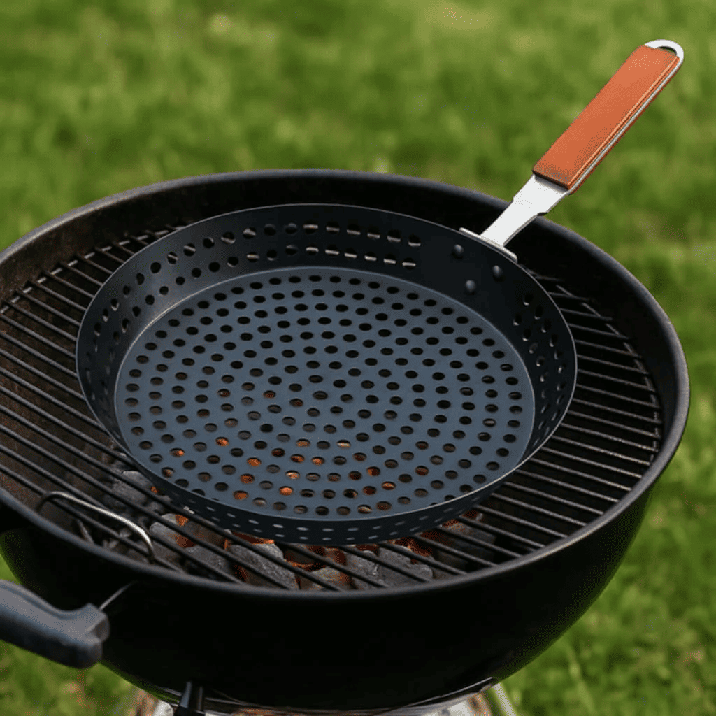 Eco-friendly non-stick grill pan for BBQ and grilling, 30 cm diameter