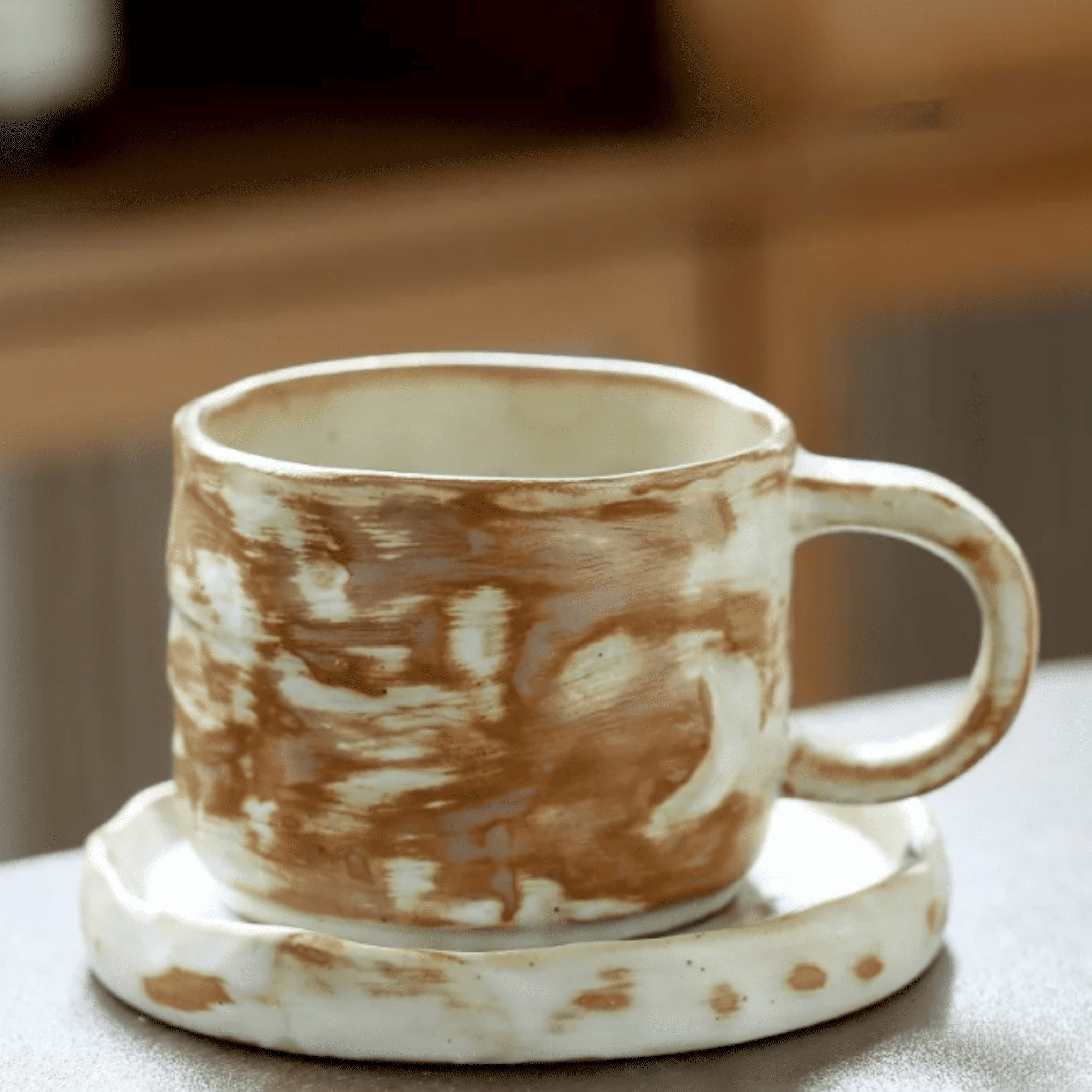 Handmade retro ceramic coffee cup with wooden lid - 270 ml