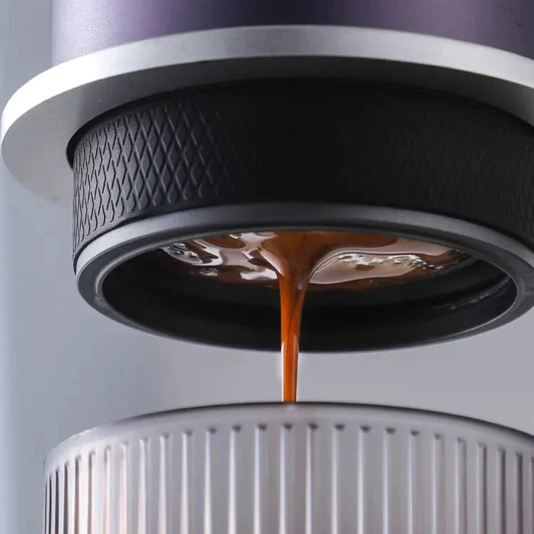 Portabel Kaffemaskin för Espresso – 15 Bar Tryck, Rostfritt Stål, 80 ml Vattentank, Uppladdningsbar, Silver, Svart , Lila och grön